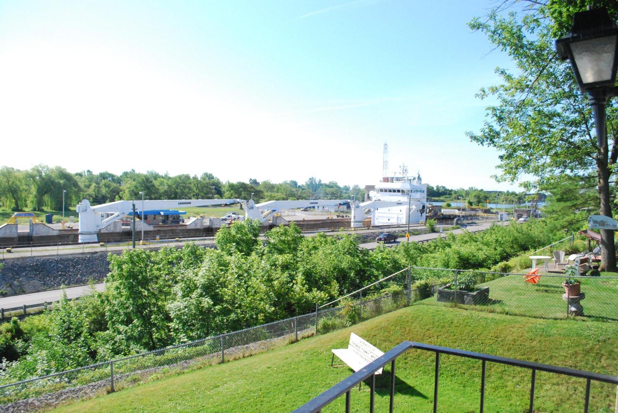 The At Lock Seven 3*