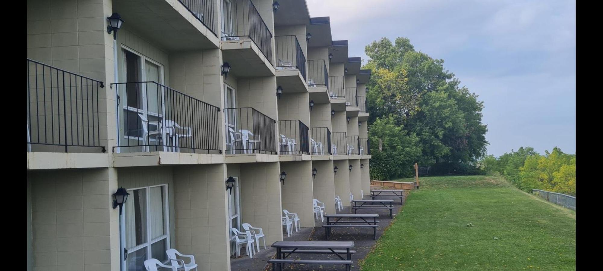 The At Lock Seven Motel 3*